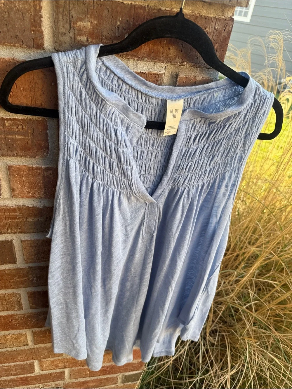 We The Free Ladies S Oversized Light Blue Smocked Yoke Flowy Cold-Shoulder Tank